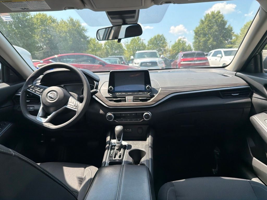 2025 Nissan Altima 2.5 SV CARFAX 1-Owner