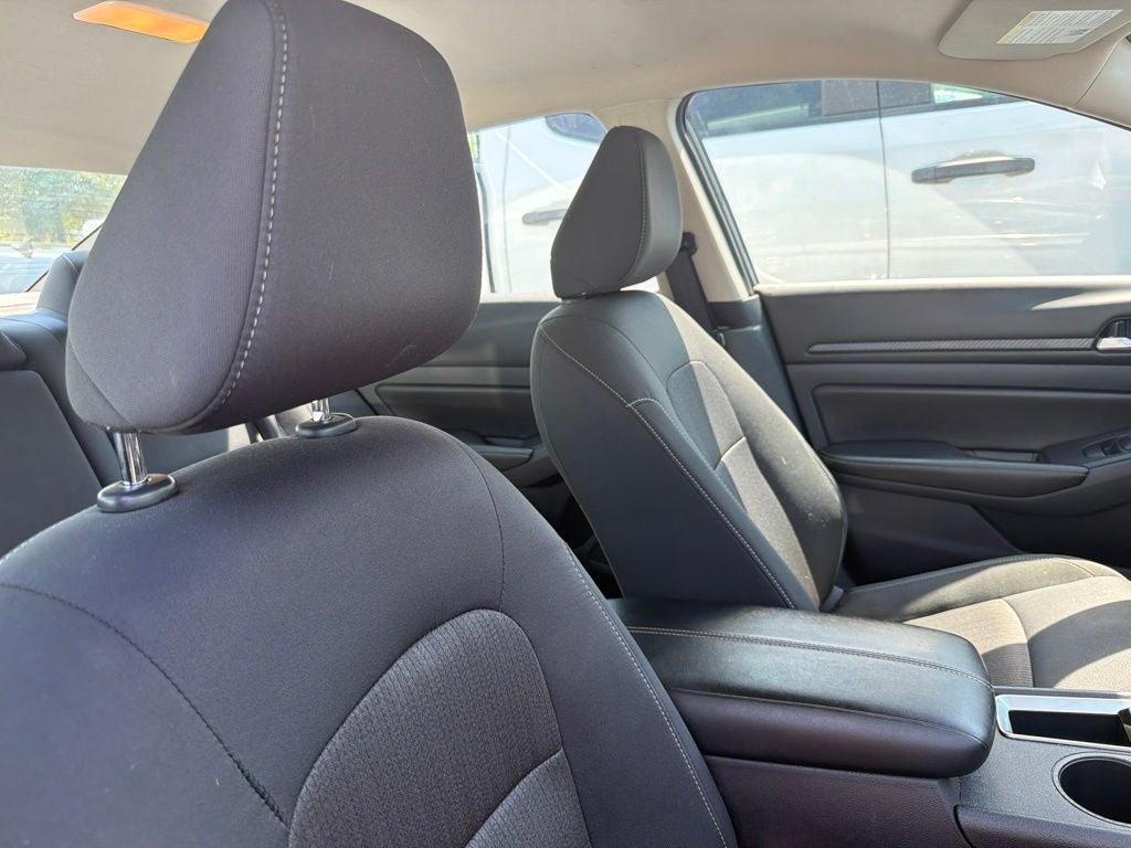 2025 Nissan Altima 2.5 SV CARFAX 1-Owner