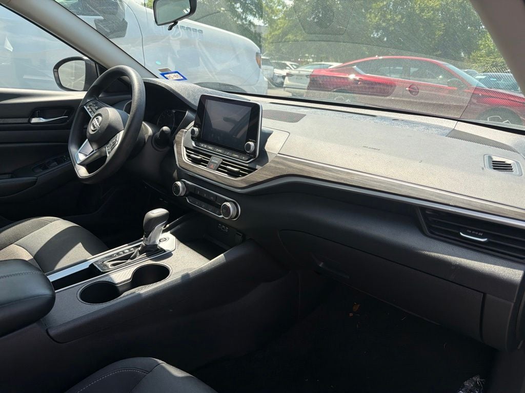 2025 Nissan Altima 2.5 SV CARFAX 1-Owner