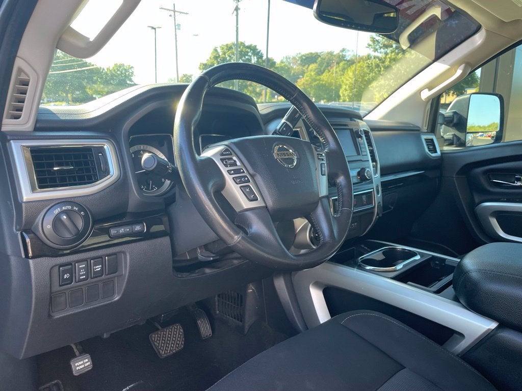 2019 Nissan Titan SV