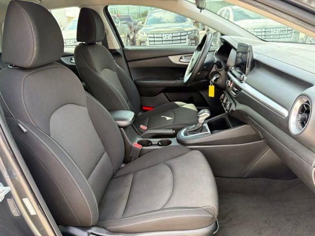 2023 Kia Forte LX
