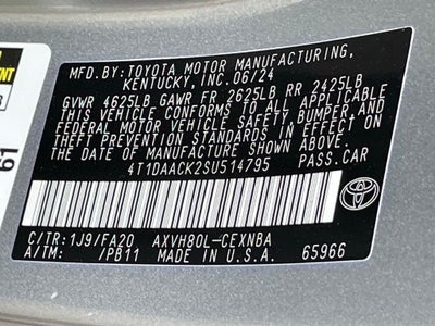 2025 Toyota Camry SE