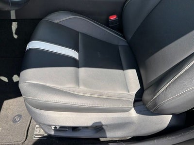 2025 Toyota Camry SE CARFAX 1-OWNER