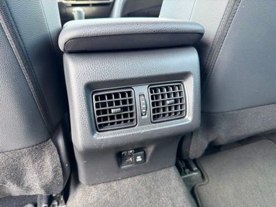 2025 Toyota Camry SE CARFAX 1-OWNER
