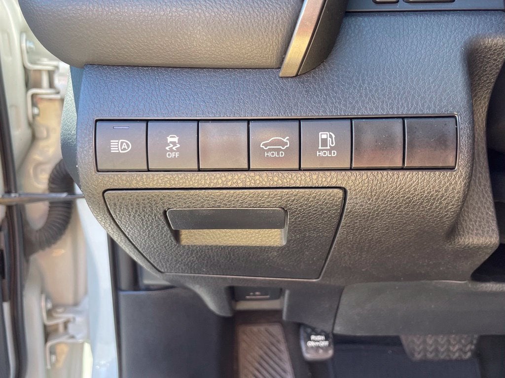2023 Toyota Camry SE, CLEAN CARFAX