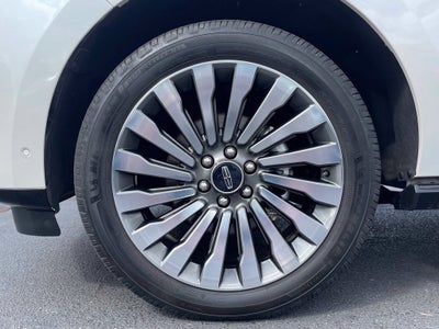 2019 Lincoln Navigator Reserve Clean CarFax, Revel Audio, Leather, Third Row