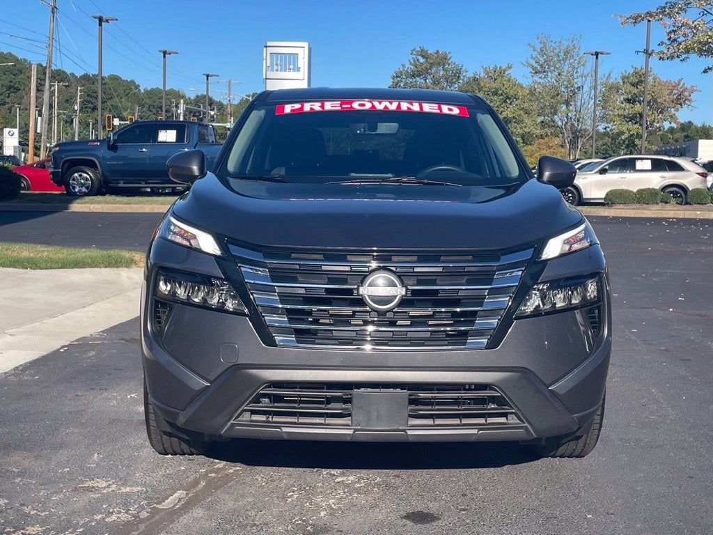 2025 Nissan Rogue SV Clean CarFax, One Owner