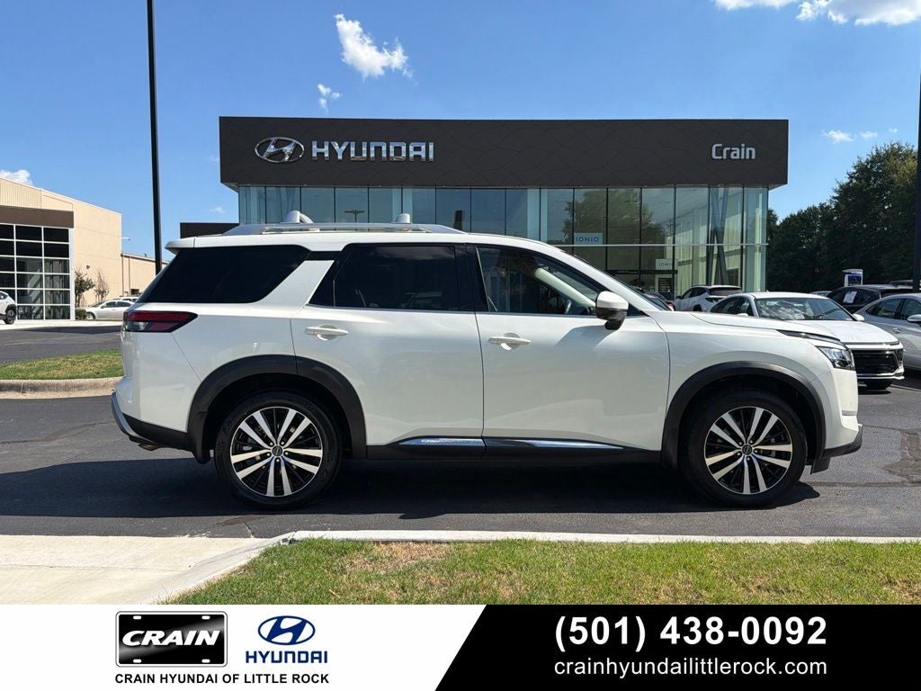 2024 Nissan Pathfinder Platinum CLEAN CARFAX