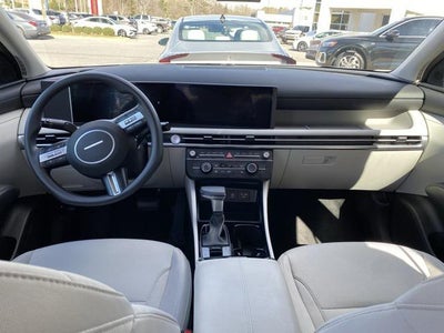 2025 Hyundai TUCSON SE FWD