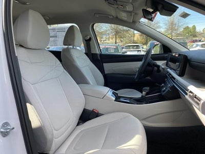 2025 Hyundai TUCSON SE FWD