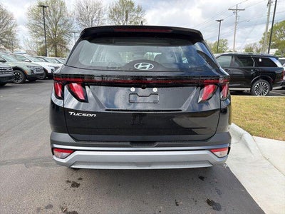 2026 Hyundai TUCSON SE FWD