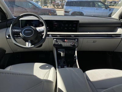 2025 Hyundai TUCSON SE FWD