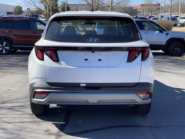 2025 Hyundai TUCSON SE FWD