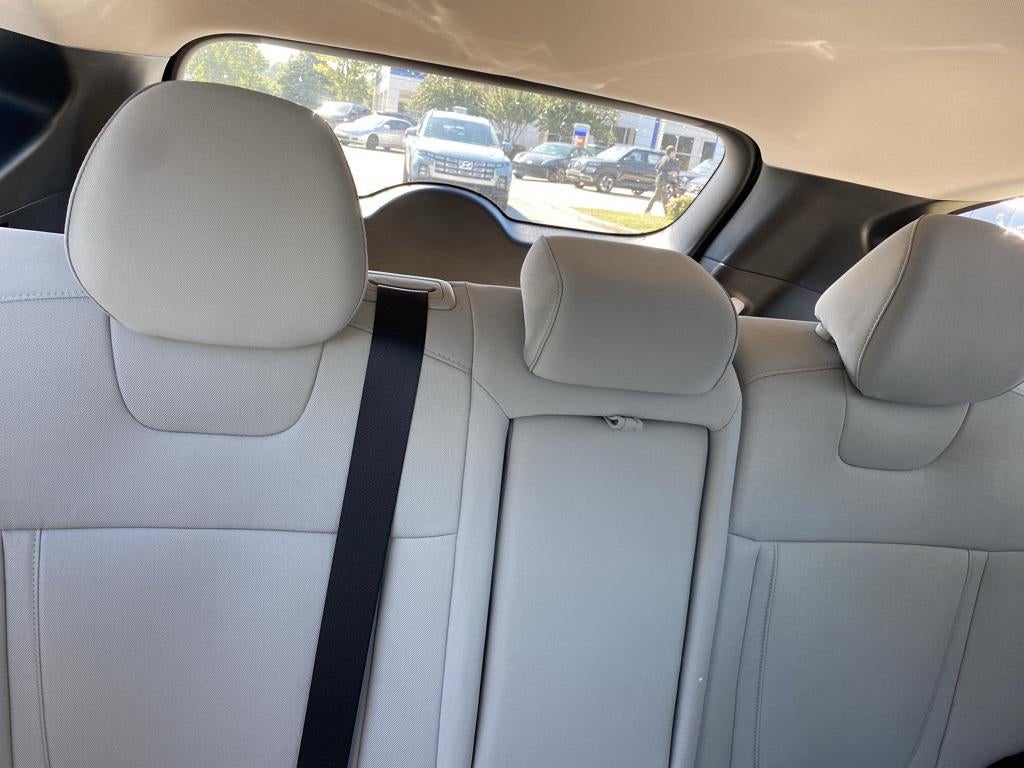 2026 Hyundai TUCSON SE FWD