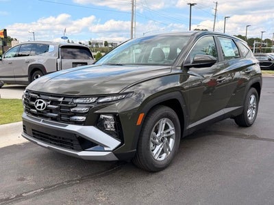 2026 Hyundai TUCSON SE
