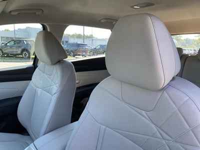 2026 Hyundai TUCSON SE FWD