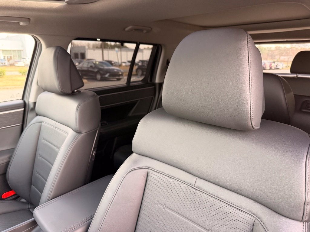 2027 Hyundai SANTA FE HYBRID Limited