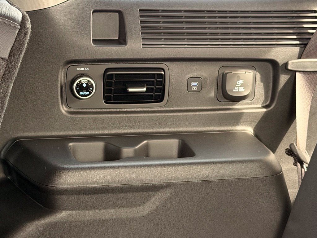 2027 Hyundai SANTA FE HYBRID Limited