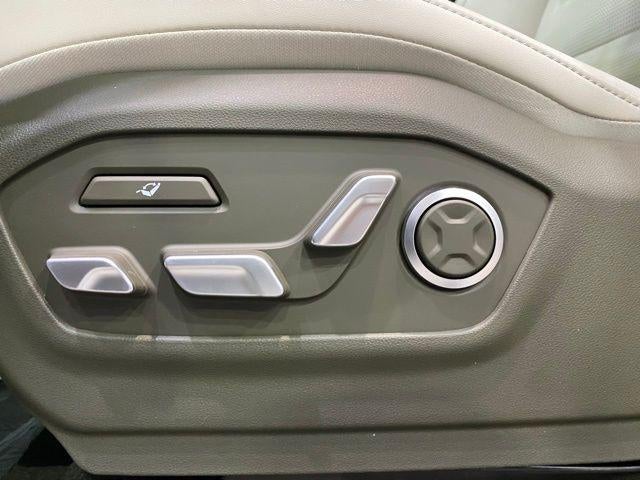 2025 Hyundai SANTA FE Calligraphy FWD