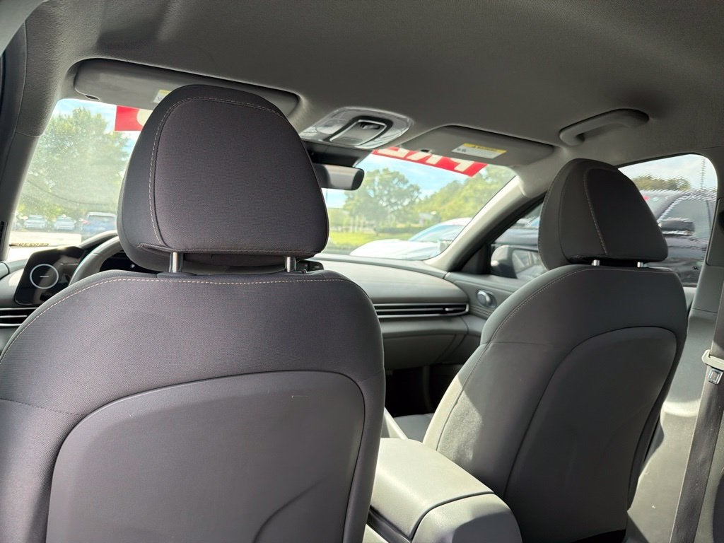 2022 Hyundai ELANTRA SEL Heated Seats, Adaptive Cruise, One Owner