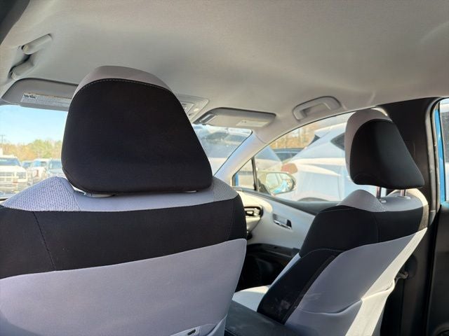 2020 Toyota Prius LE