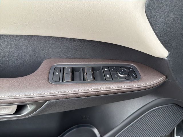 2025 Lexus RX 450h+ Luxury