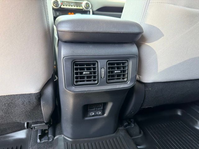 2025 Toyota RAV4 Hybrid XLE CARFAX 1-OWNER