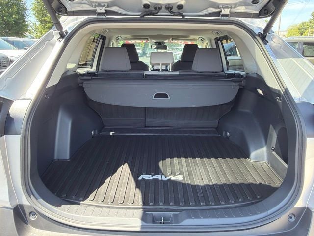 2025 Toyota RAV4 Hybrid XLE CARFAX 1-OWNER