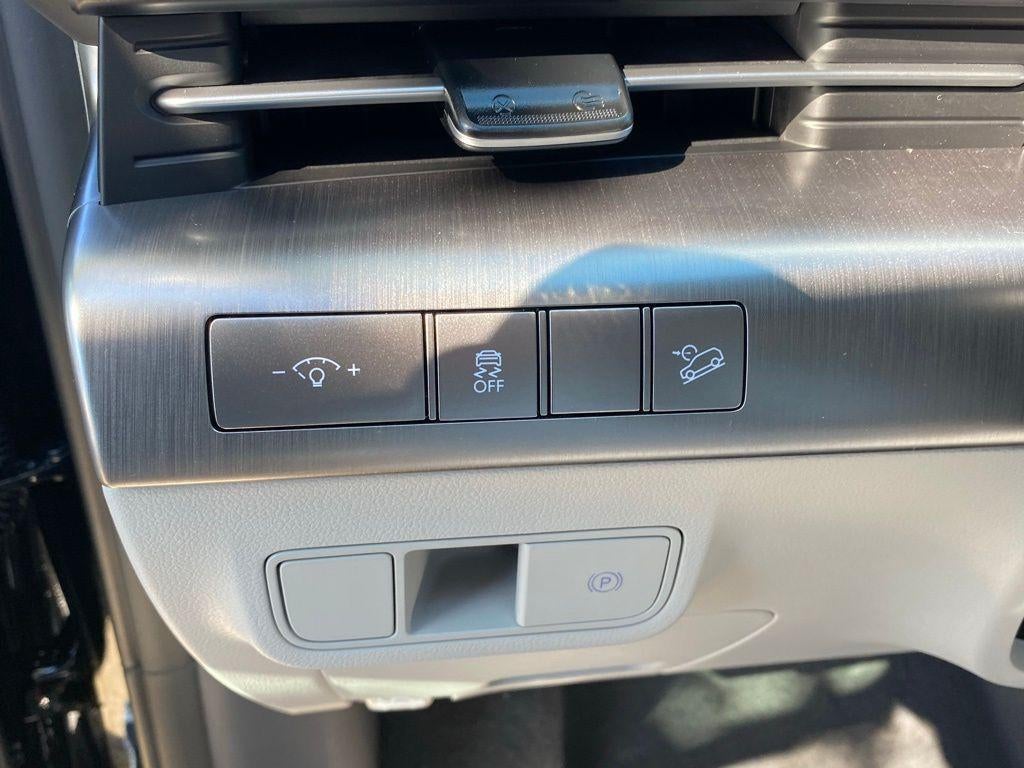 2026 Hyundai KONA SE FWD