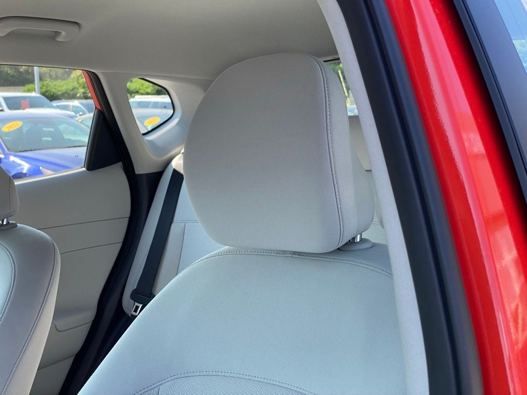 2027 Hyundai KONA SE