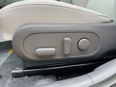 2025 Hyundai KONA ELECTRIC SEL