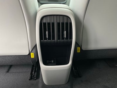 2025 Hyundai KONA ELECTRIC SEL