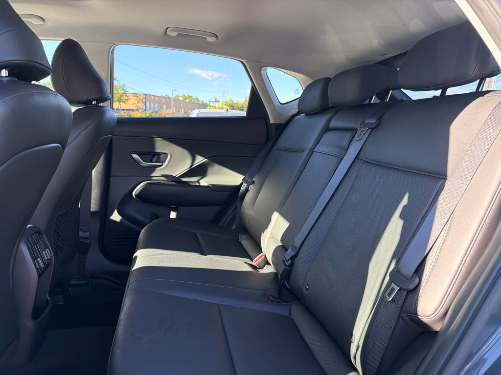 2024 Hyundai KONA Limited Moonroof, Leather, One Owner, Clean Carfax