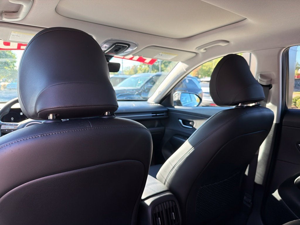 2024 Hyundai KONA Limited Moonroof, Leather, One Owner, Clean Carfax