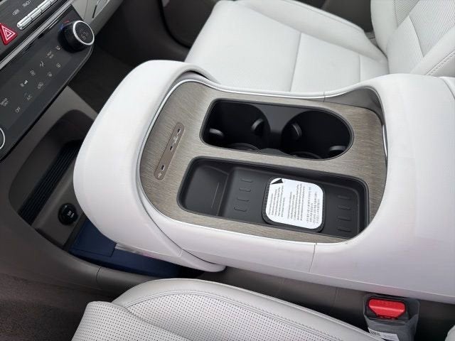 2027 Hyundai PALISADE SEL 7 Passenger