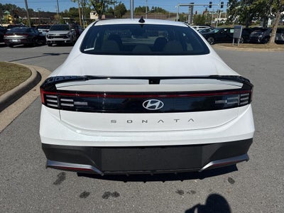 2025 Hyundai SONATA SE