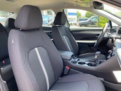 2025 Hyundai SONATA SE