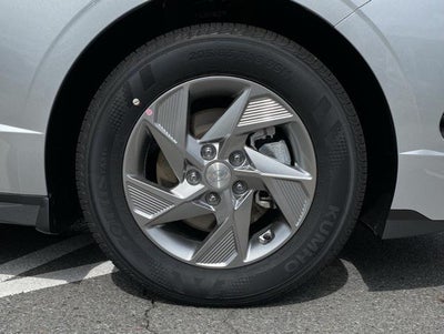 2025 Hyundai SONATA SE