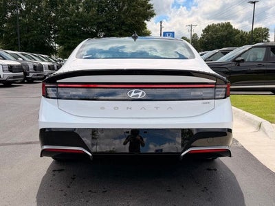 2026 Hyundai SONATA HYBRID SEL