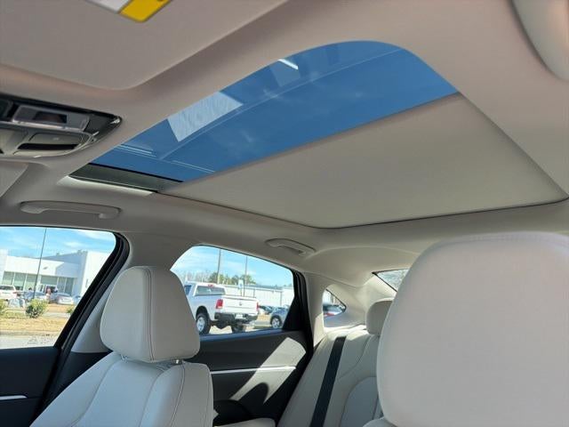 2026 Hyundai SONATA HYBRID SEL