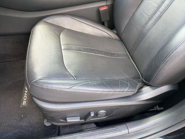 2021 Hyundai SONATA HYBRID Limited