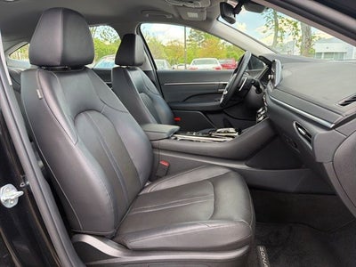 2021 Hyundai SONATA HYBRID Limited