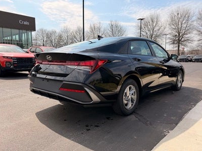 2026 Hyundai ELANTRA SE