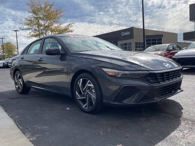 2025 Hyundai ELANTRA SEL Sport One Owner, Clean Carfax