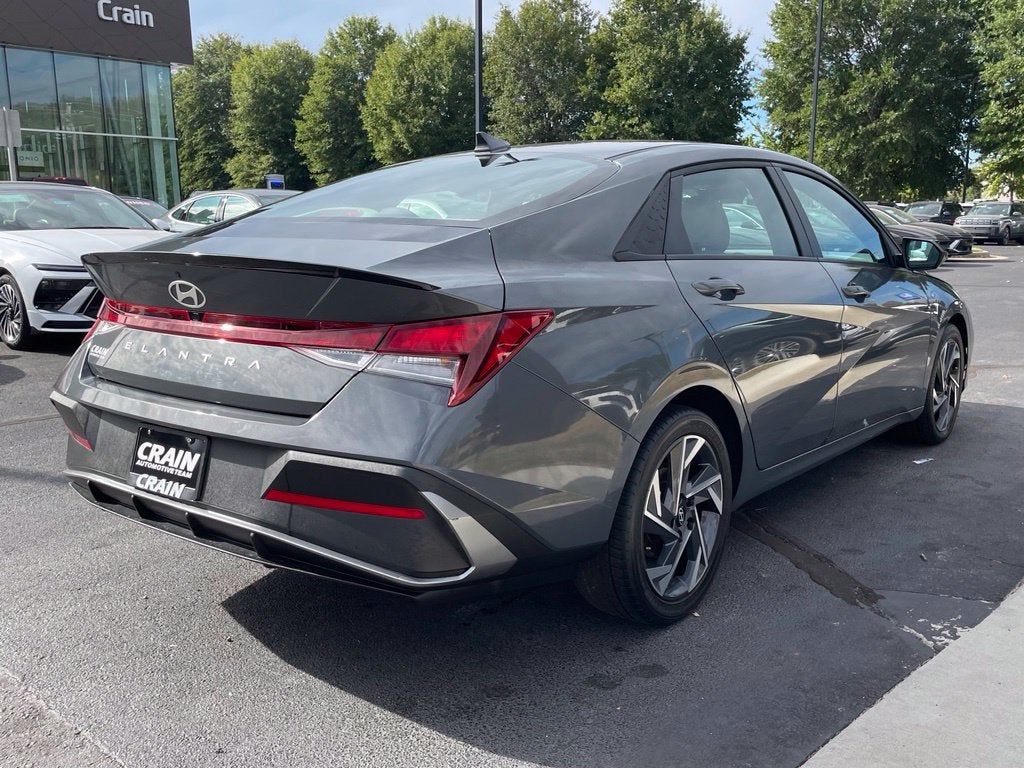 2025 Hyundai ELANTRA SEL Sport One Owner, Clean Carfax
