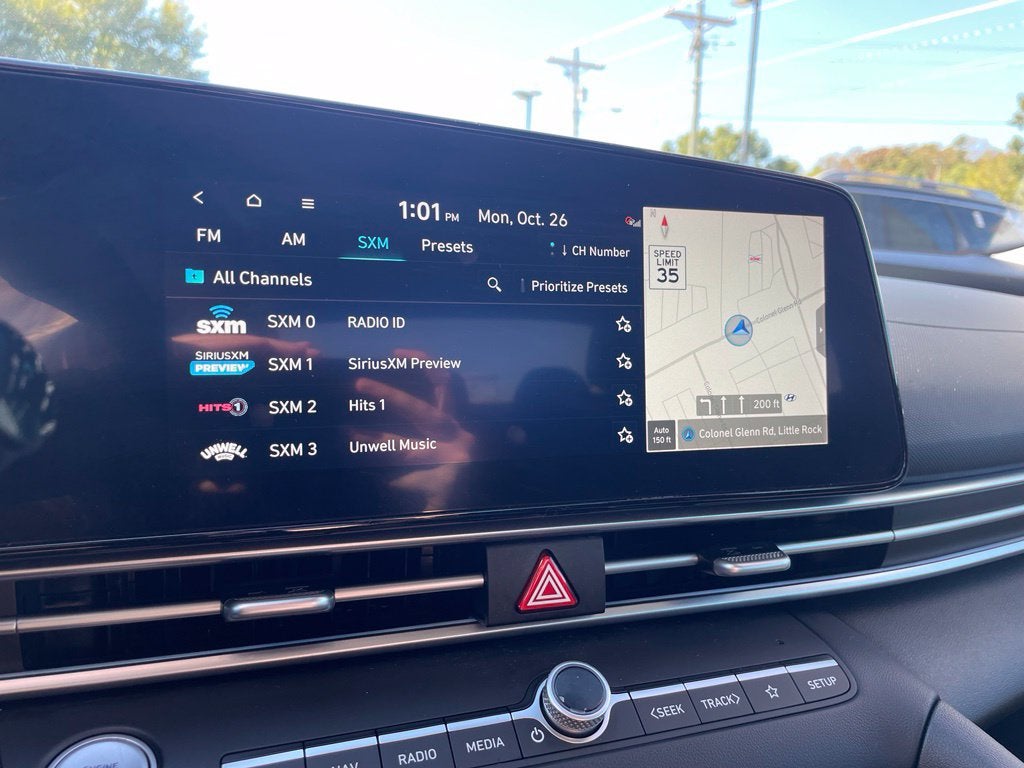 2025 Hyundai ELANTRA SEL Convenience Moonroof, Clean Carfax, One Owner