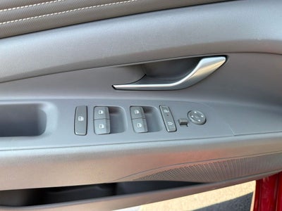 2025 Hyundai ELANTRA SEL Convenience CARFAX 1-Owner