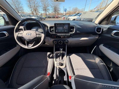 2026 Hyundai VENUE SEL W/Two-Tone Roof