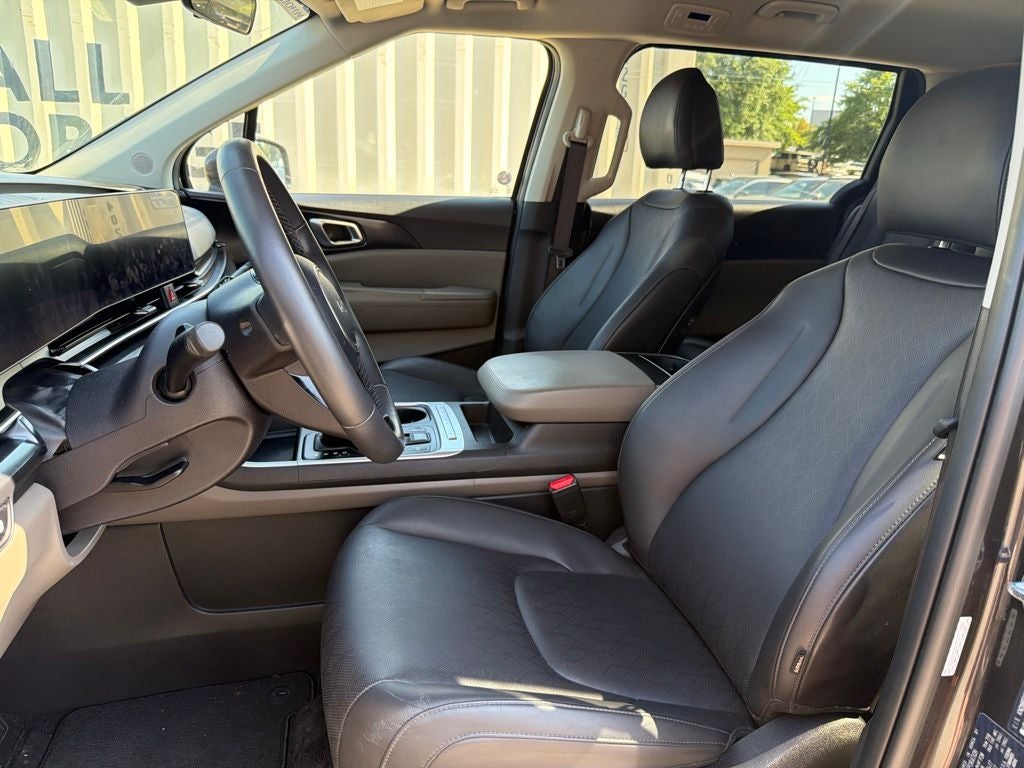 2025 Kia Carnival LXS