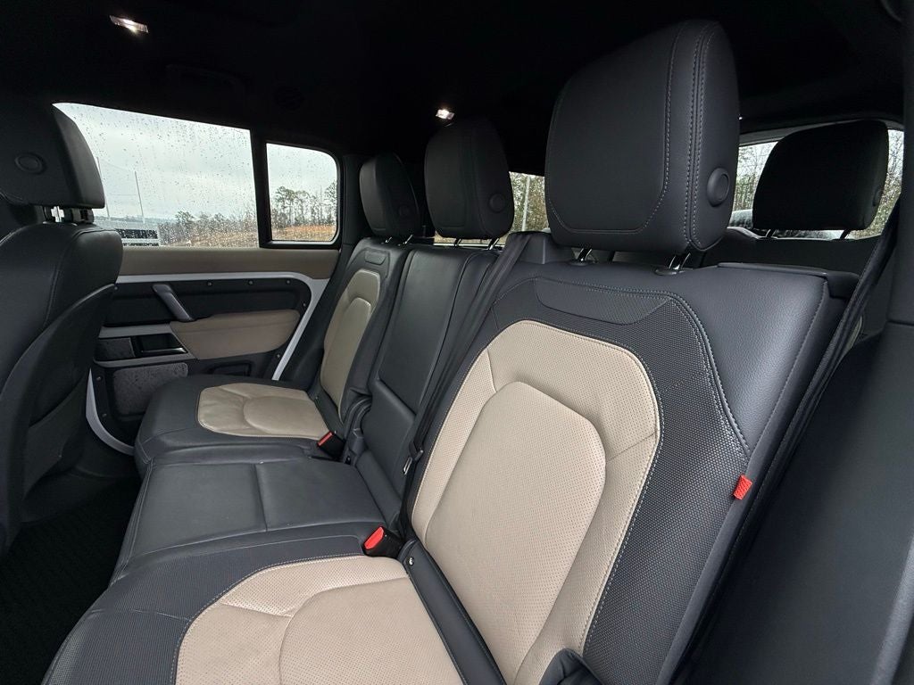 2023 Land Rover Defender 130 X-Dynamic SE CARFAX 1-OWNER